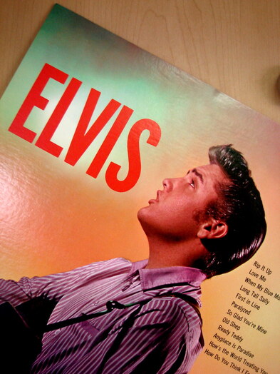 Elvis album cover